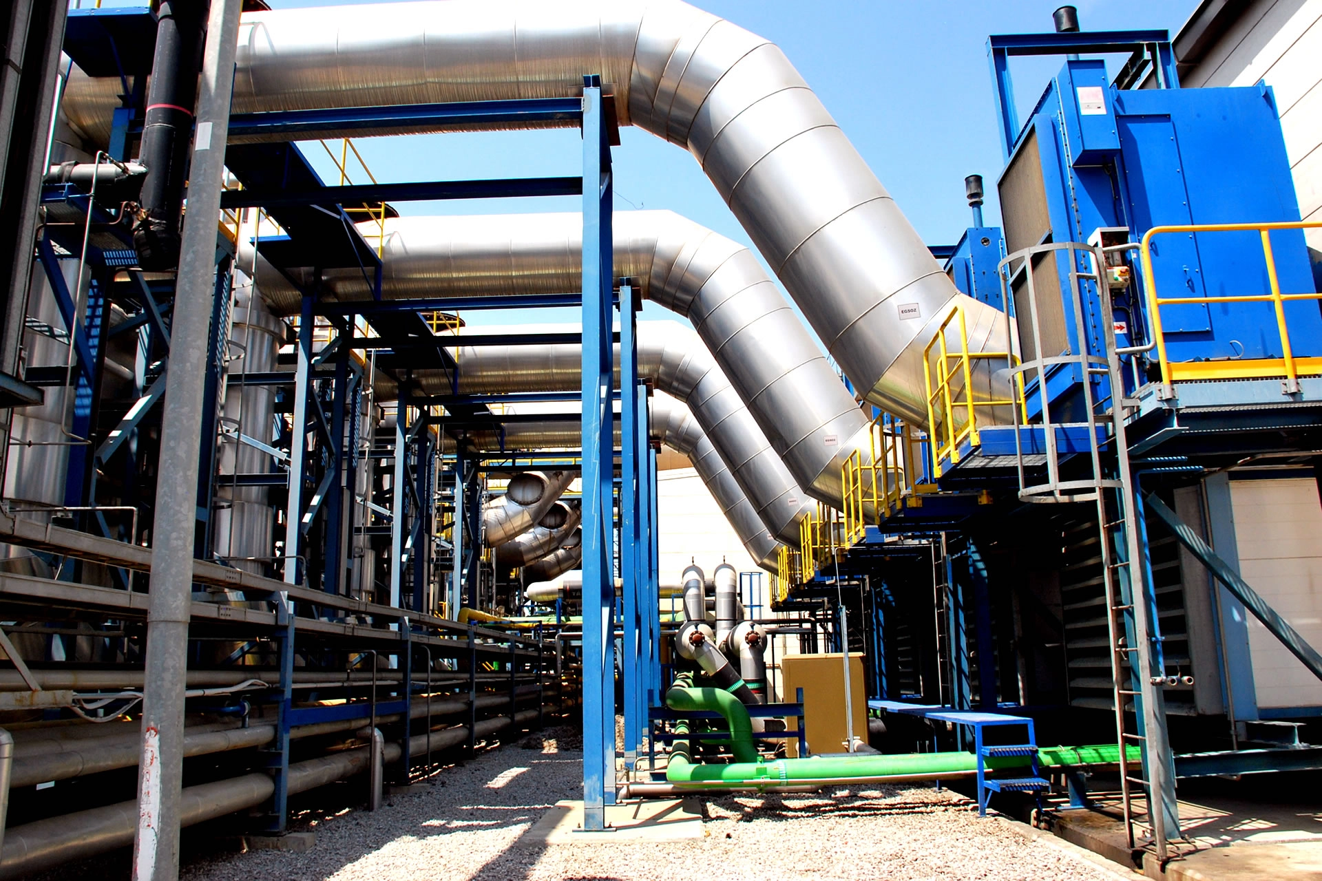 lubricating oil production plant