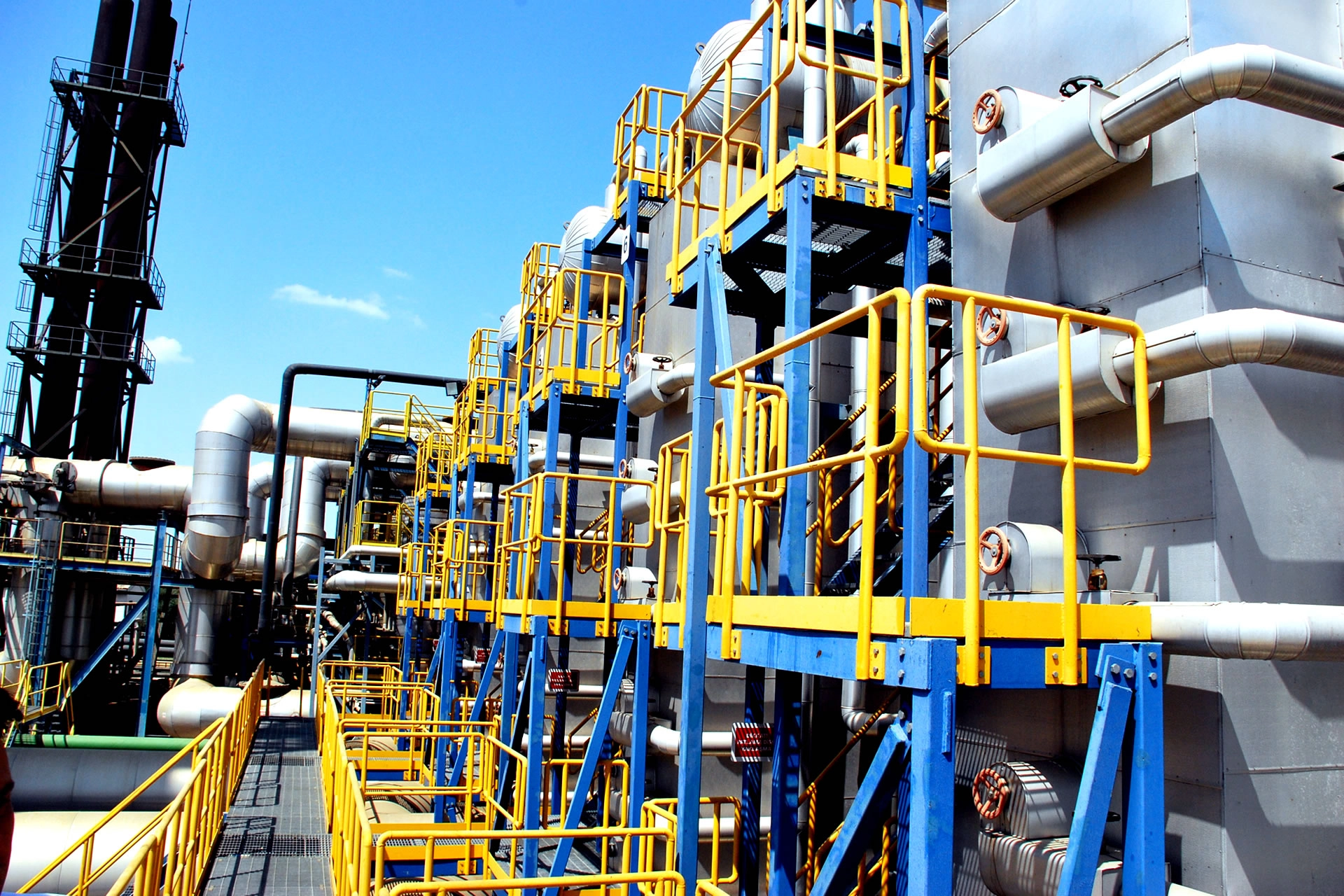 lubricating oil production plant